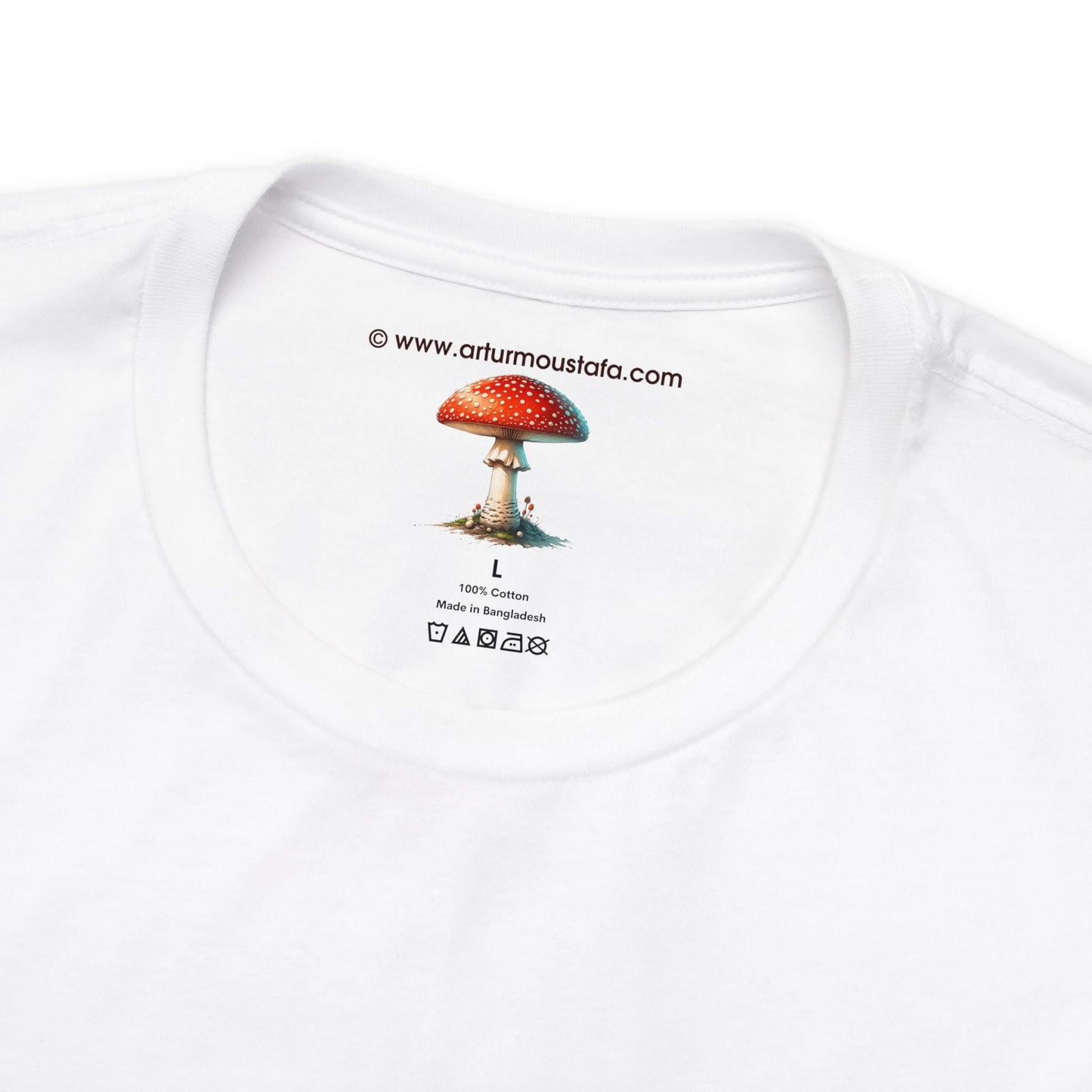 Mushroom loving faeries! Round neck Unisex Jersey Short Sleeve Tee